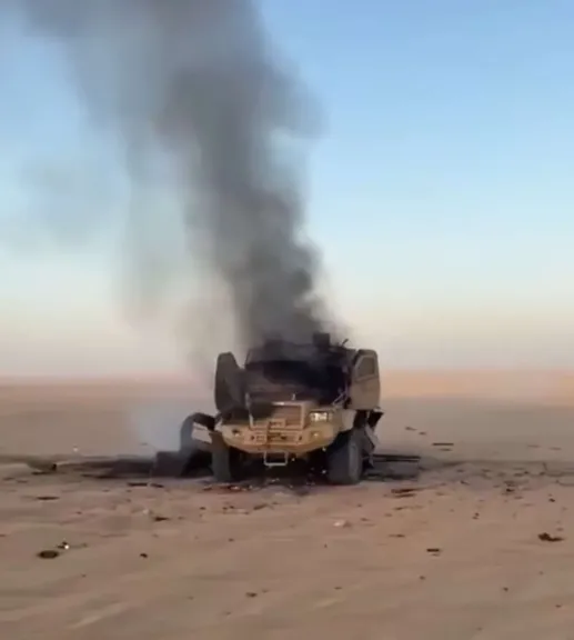 غارة جوية للتحالف تدمر مدرعة منهوبة من حضرموت في شرق مأرب